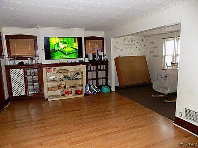 586 Wyoming Avenue, Buffalo, NY 14215