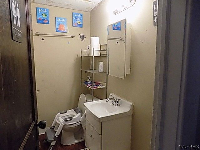 586 Wyoming Avenue, Buffalo, NY 14215