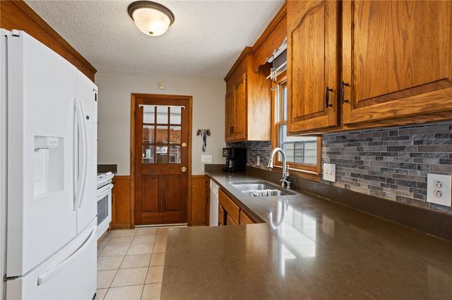 102 Huntington Court, Easley, SC 29640