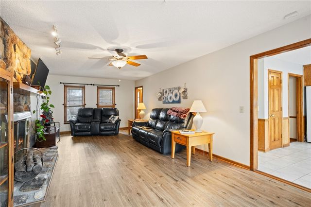 102 Huntington Court, Easley, SC 29640