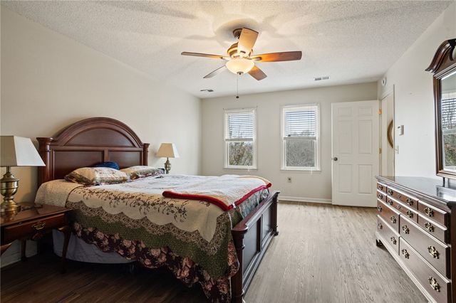 102 Huntington Court, Easley, SC 29640