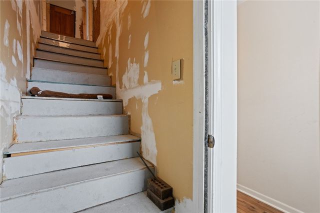 102 Huntington Court, Easley, SC 29640