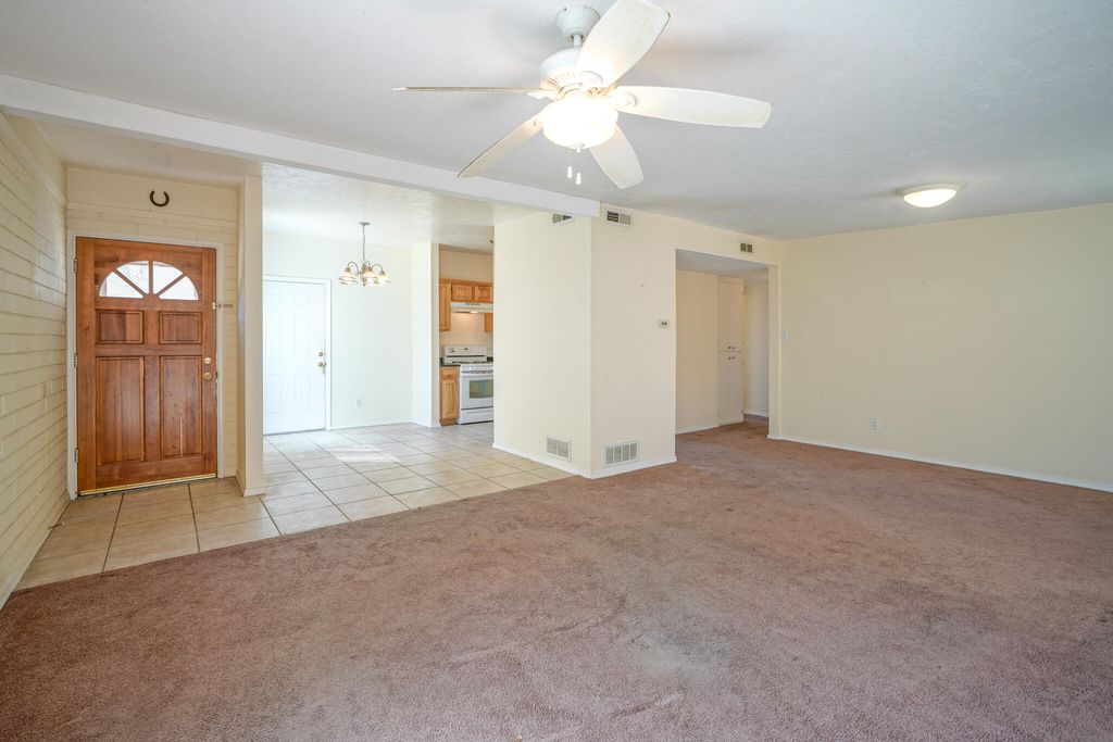 1213 GRETTA Street NE, Albuquerque, NM 87112