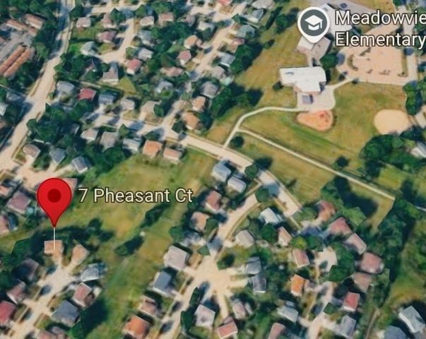 7 Pheasant Court, Woodridge, IL 60517