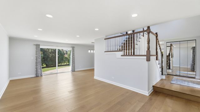 7 Pheasant Court, Woodridge, IL 60517