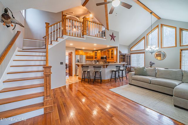 1736 Demory Rd, Lafollette, TN 37766