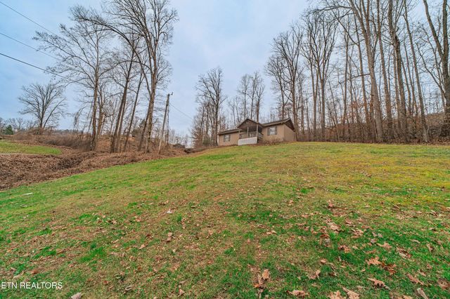 1736 Demory Rd, Lafollette, TN 37766