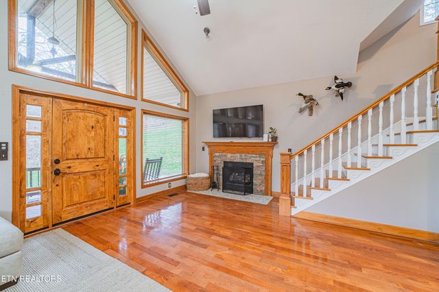 1736 Demory Rd, Lafollette, TN 37766