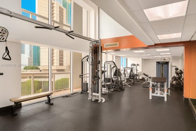 41 SE 5th St 1505, Miami, FL 33131