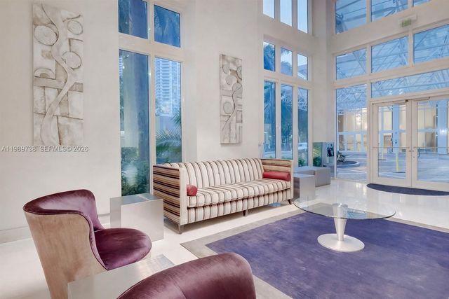 41 SE 5th St 1505, Miami, FL 33131