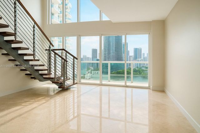 41 SE 5th St 1505, Miami, FL 33131