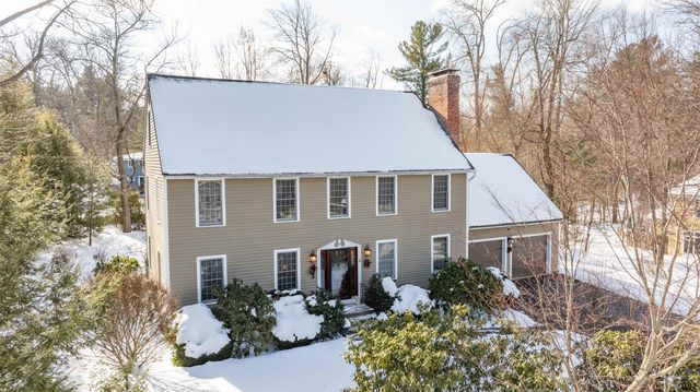 4 Lisa Drive, Nashua, NH 03062