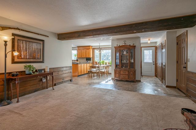 4 Lisa Drive, Nashua, NH 03062