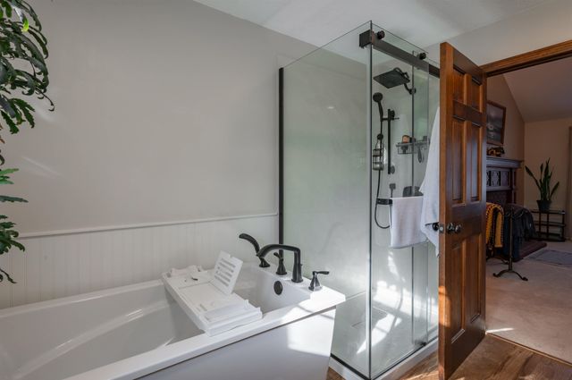 4 Lisa Drive, Nashua, NH 03062