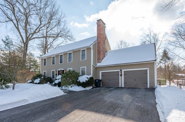 4 Lisa Drive, Nashua, NH 03062