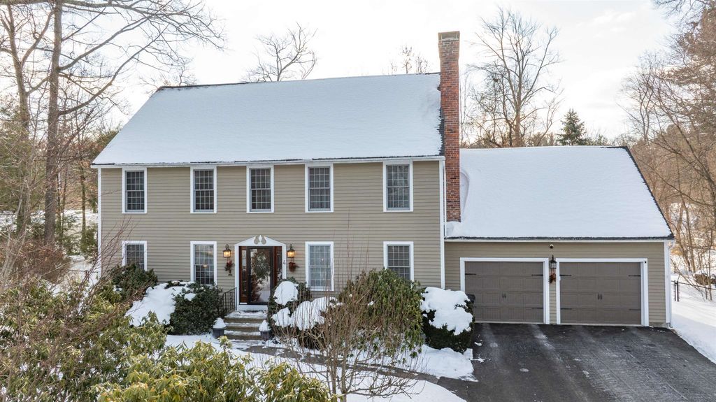 4 Lisa Drive, Nashua, NH 03062