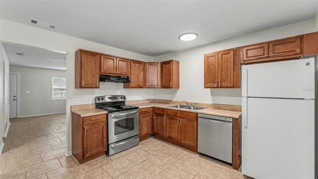 5637 CHERRY WOOD CIRCLE, Lakeland, FL 33811
