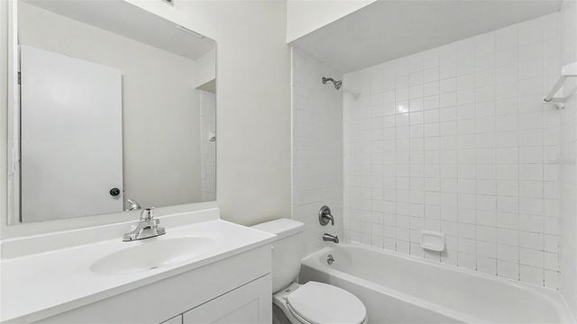 5637 CHERRY WOOD CIRCLE, Lakeland, FL 33811
