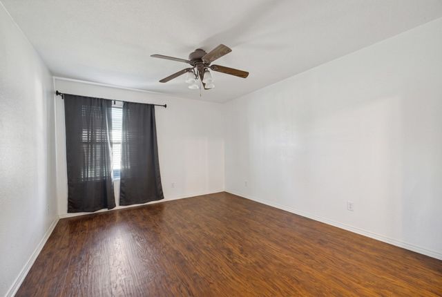 2301 Chestnut Drive, Little Elm, TX 75068