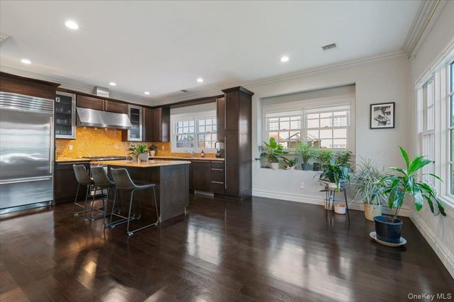 32 The Preserve 32, Woodbury, NY 11797