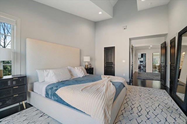 32 The Preserve 32, Woodbury, NY 11797