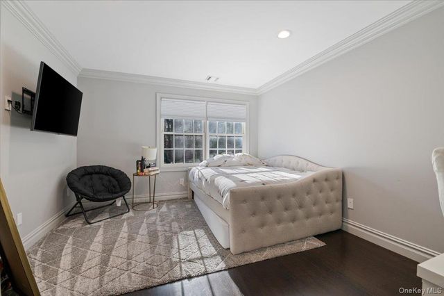 32 The Preserve 32, Woodbury, NY 11797