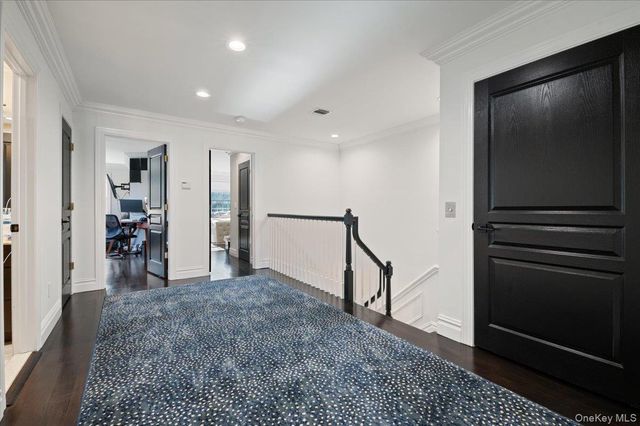 32 The Preserve 32, Woodbury, NY 11797