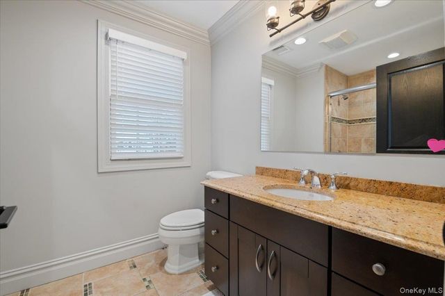 32 The Preserve 32, Woodbury, NY 11797