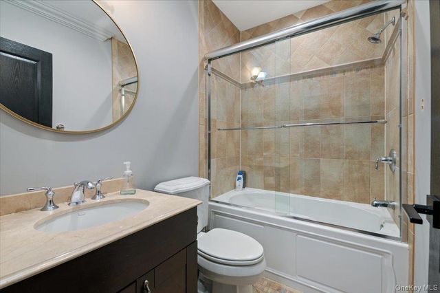 32 The Preserve 32, Woodbury, NY 11797