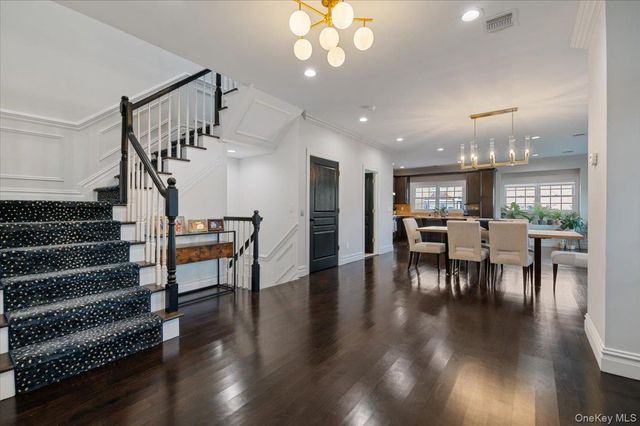 32 The Preserve 32, Woodbury, NY 11797