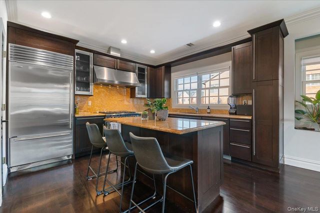 32 The Preserve 32, Woodbury, NY 11797