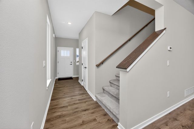 16530 Bentwood Drive, Urbandale, IA 50323