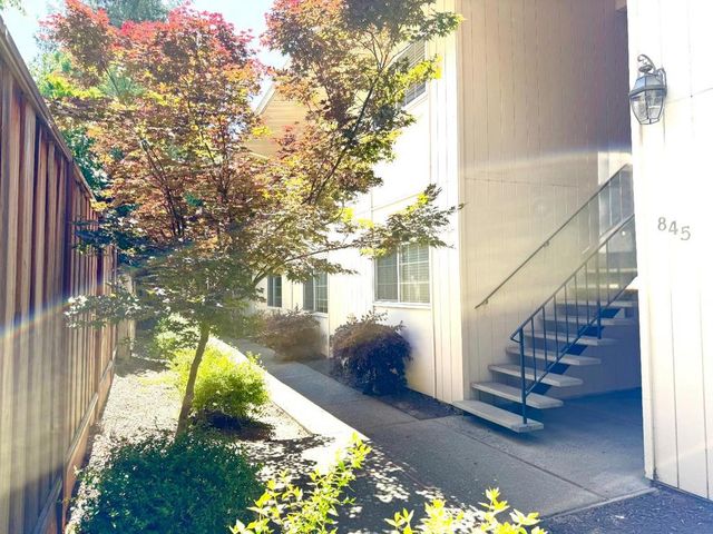 845 Division Street D, Pleasanton, CA 94566