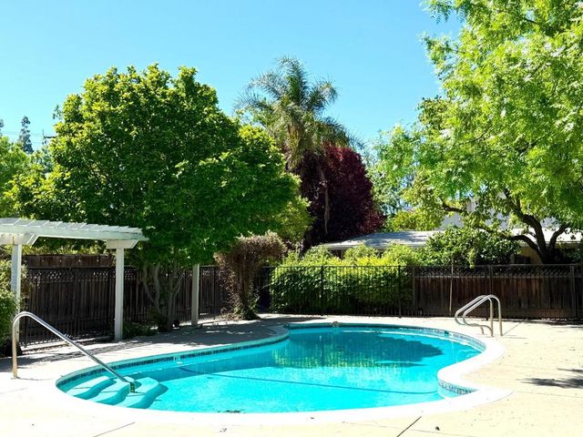 845 Division Street D, Pleasanton, CA 94566