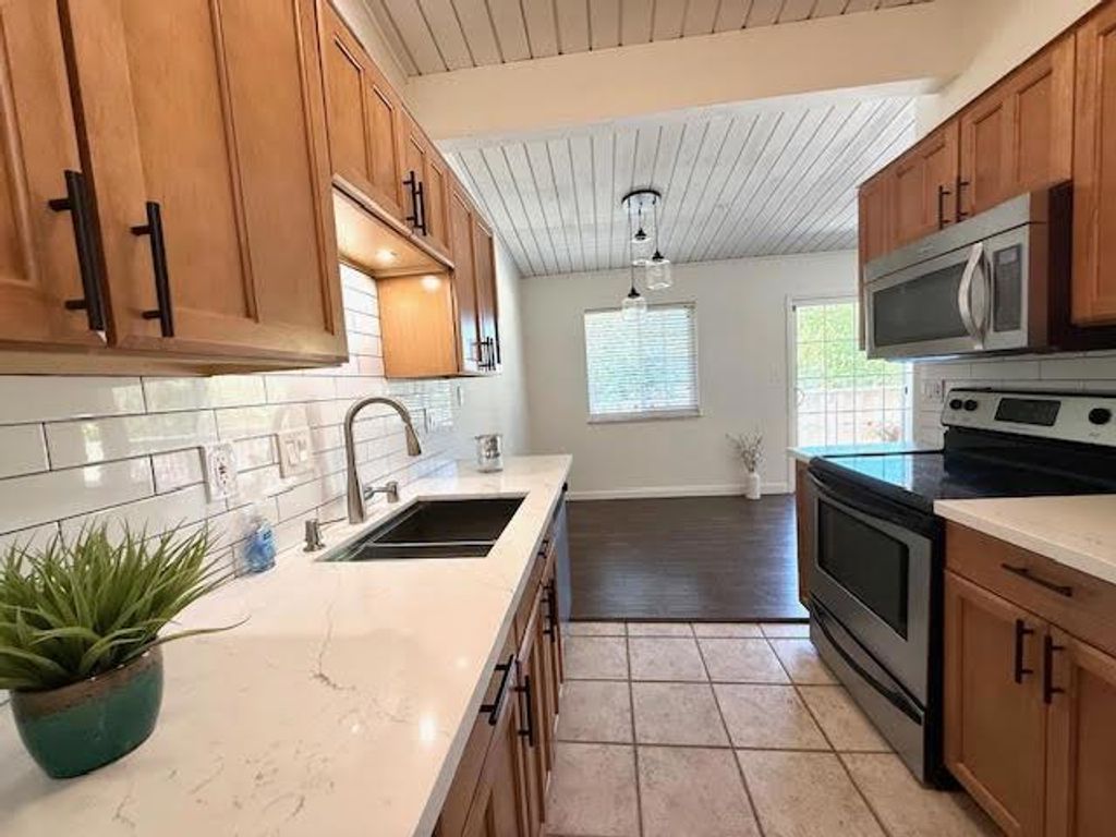 845 Division Street D, Pleasanton, CA 94566