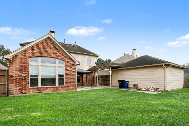 240 Kettering Lane, League City, TX 77573