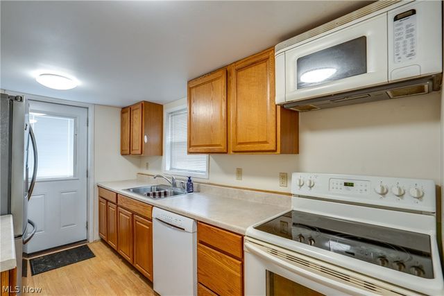 1314 Bank Street, Atwater, OH 44201