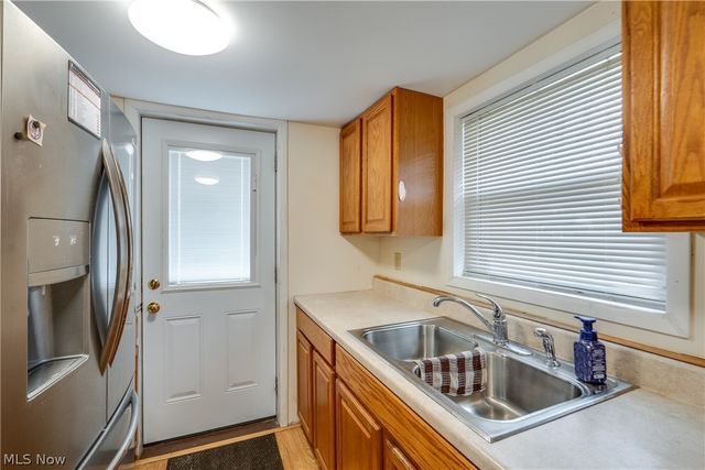 1314 Bank Street, Atwater, OH 44201