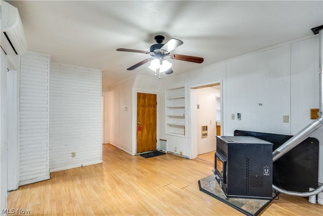 1314 Bank Street, Atwater, OH 44201