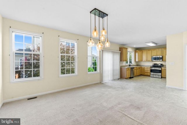 313 LEWISBURG LN, Martinsburg, WV 25403