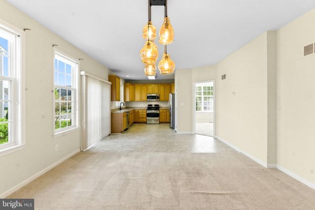 313 LEWISBURG LN, Martinsburg, WV 25403