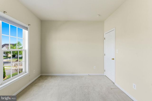 313 LEWISBURG LN, Martinsburg, WV 25403