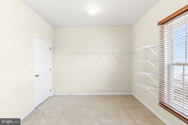 313 LEWISBURG LN, Martinsburg, WV 25403