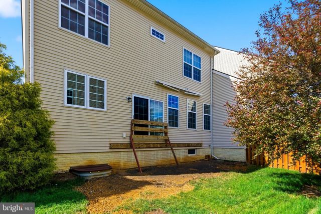 313 LEWISBURG LN, Martinsburg, WV 25403