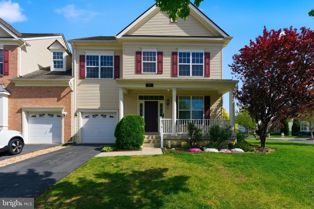 313 LEWISBURG LN, Martinsburg, WV 25403