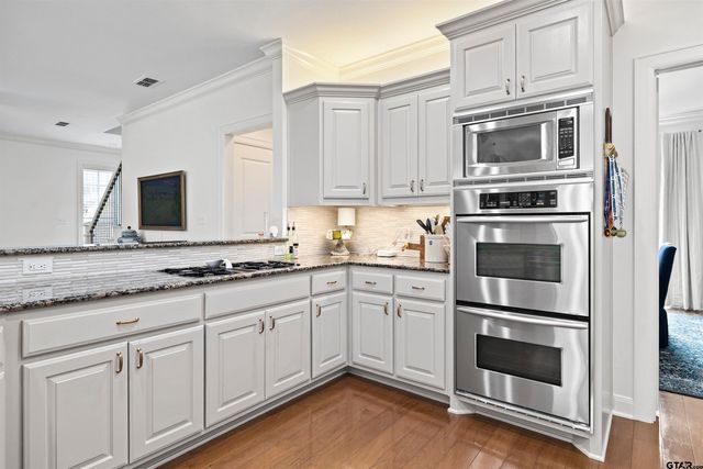 7637 Light Horse Ct, Tyler, TX 75703