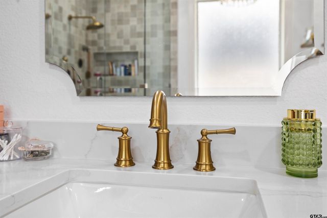 7637 Light Horse Ct, Tyler, TX 75703