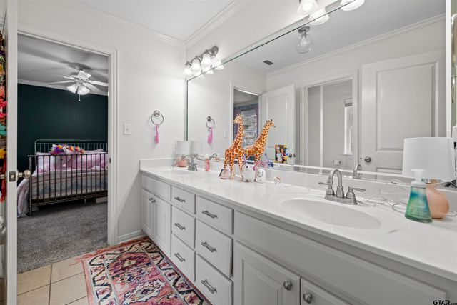 7637 Light Horse Ct, Tyler, TX 75703