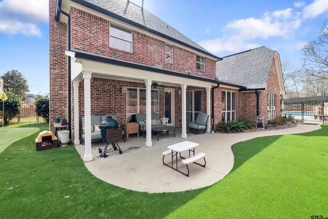 7637 Light Horse Ct, Tyler, TX 75703