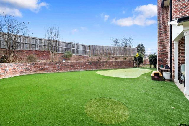 7637 Light Horse Ct, Tyler, TX 75703